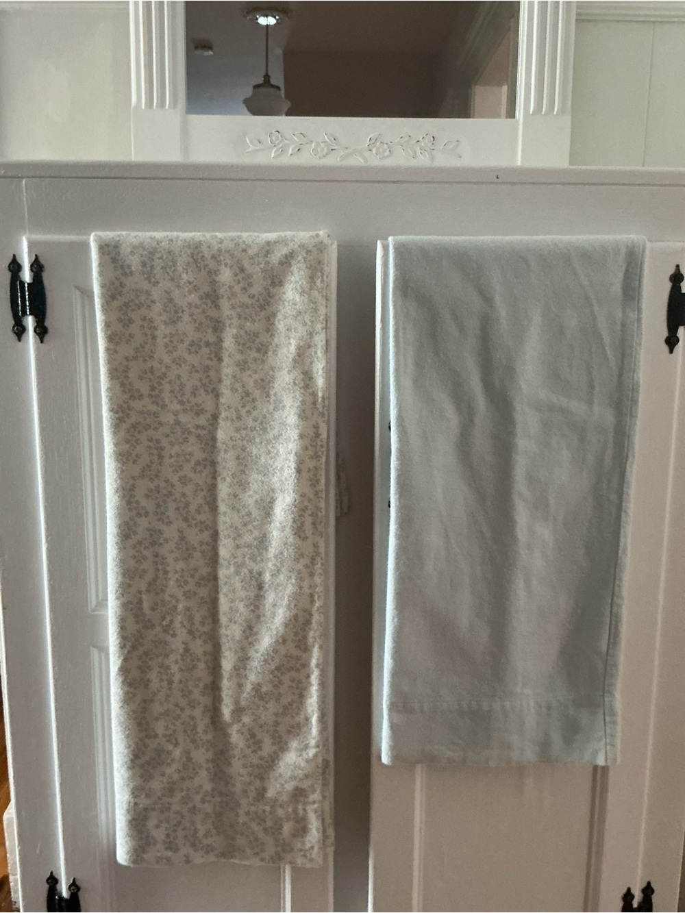 Shabby Chic Pair of 100% Flannel Cotton Pillowcases